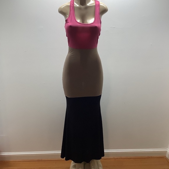 U.O. Elegant Pink, Tan, and Black Size Small Maxi Sleeveless Dress. Preloved - Picture 1 of 8